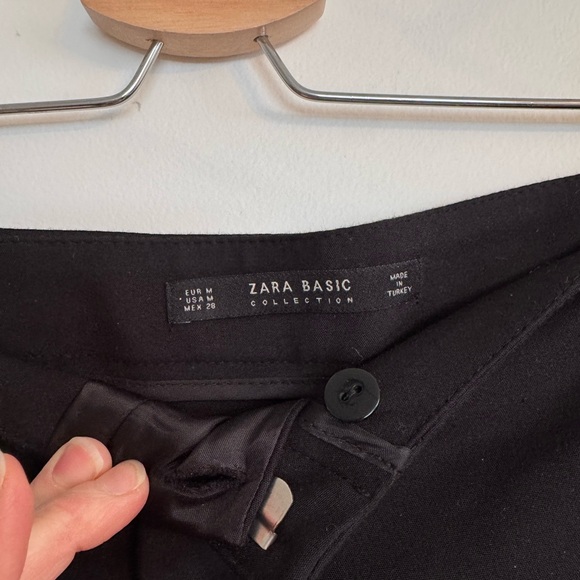 Zara Basic Black Tailored Pants with Button Detail - Picture 4 of 4
